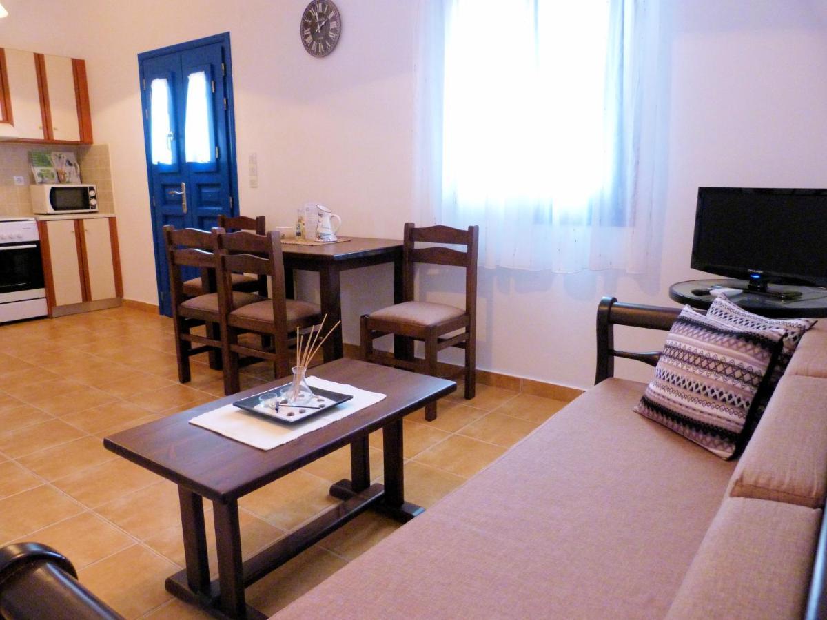 Ioli Apartments Alopronia Exterior foto